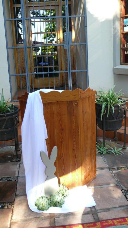 Cecil John Rhodes Guest House Kimberley Ngoại thất bức ảnh